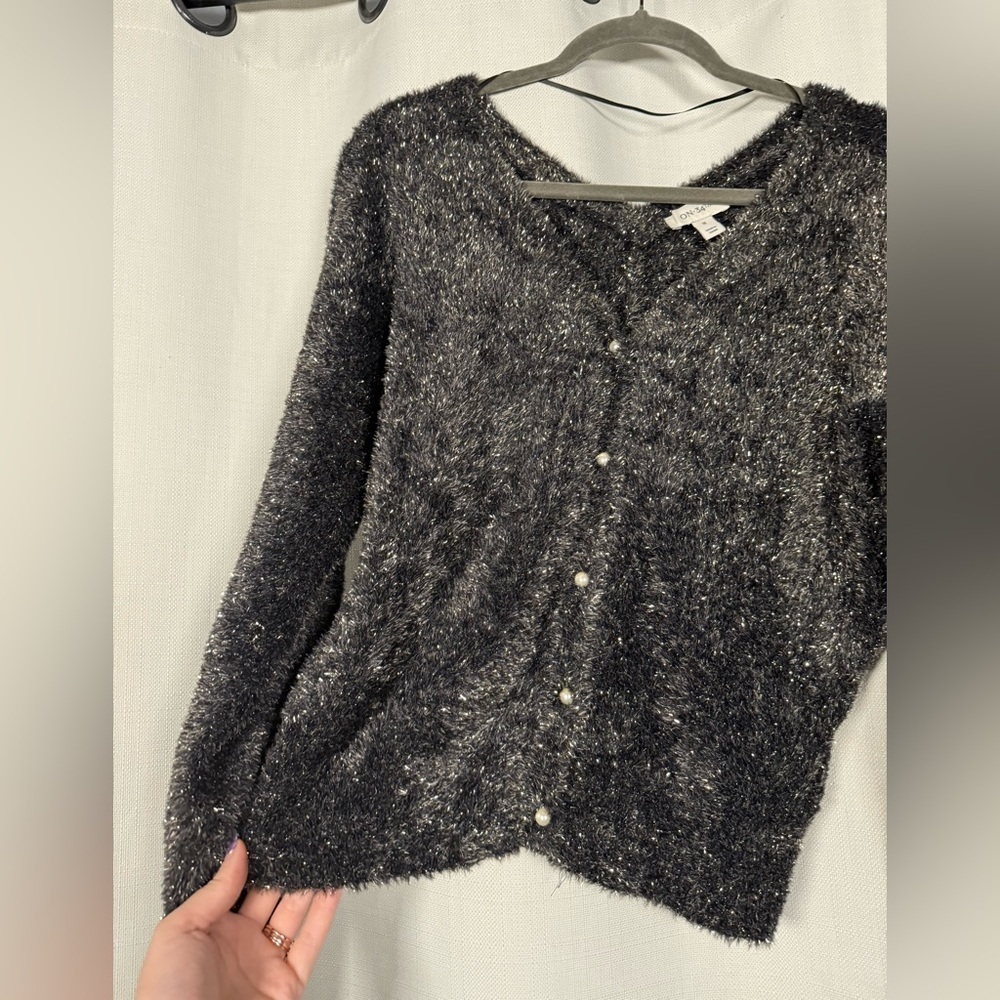 On 34th Grey and Gold Metallic Plush Knit Cardigan Size Medium - Picture 6 of 11